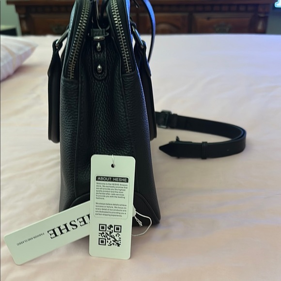 HESHE Black Leather Handbag